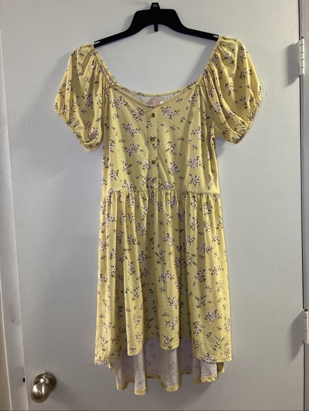 No Boundaries Yellow XL (15-17)Floral Button-Front Sundress